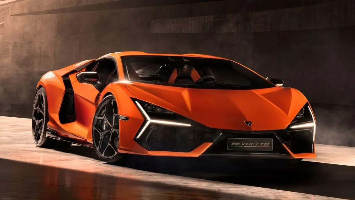 Lamborghini Revulto